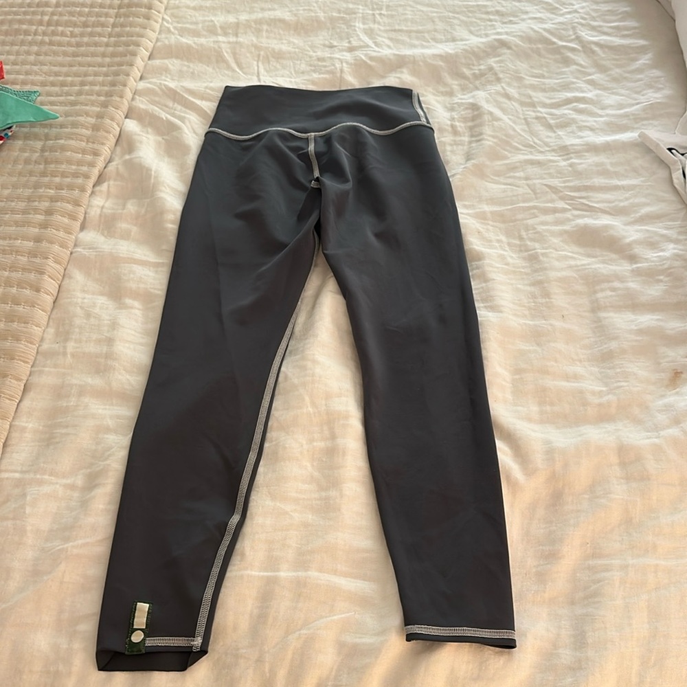 COPY - Daily drills leggings- size small